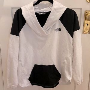 NWOT North Face Hoodie size M